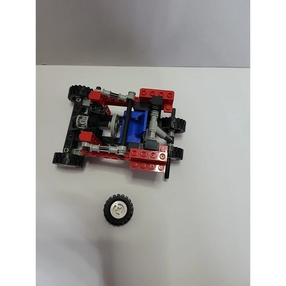 Vintage (1991) LEGO Technic set‎ 8820 Mountain Rambler - RARE-Incomplete